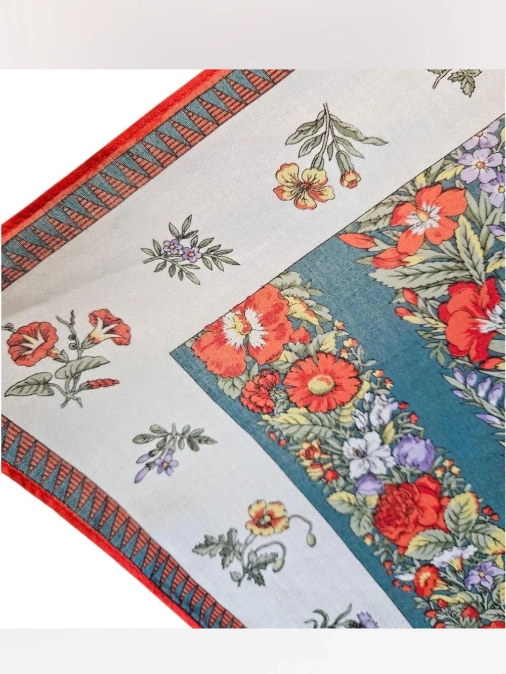 ROBERTO RICCI Vintage Handkerchief Scarf